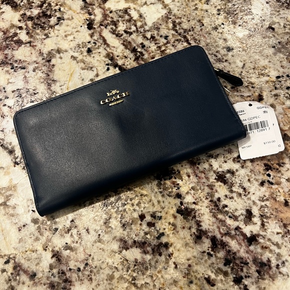 Coach Wallet NWT 58586 - Picture 1 of 6